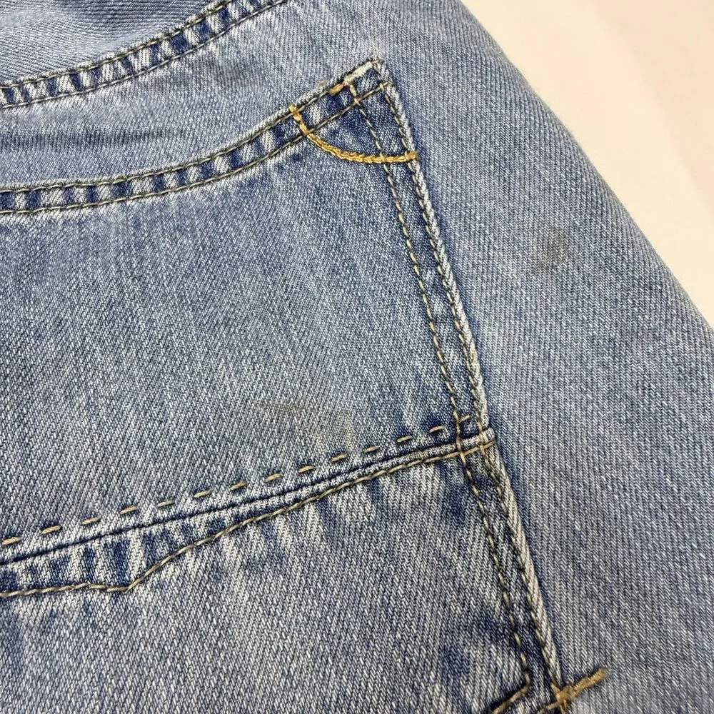Tommy Bahama comes as